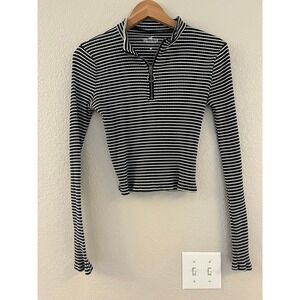 Hollister Striped Quarter Zip Mock Neck Ribbed Long Sleeve Crop Top Medium
